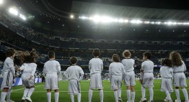 皇马惨败马德里德比 阿隆索首败比达尔梅开二度